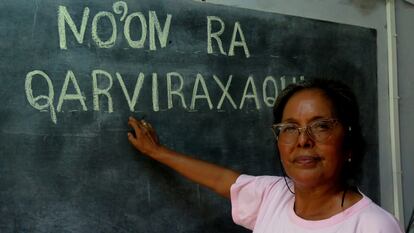 Ester Silvestre da la bienvenida en la lengua qom: 'No’on ra qarviraxaqui'.