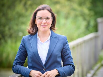 Un retrato de Raquel García Hermida-van der Walle, eurodiputada por Países Bajos.
