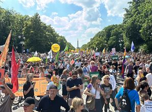 Massive protests in Germany against far-right, racism