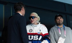 Lady Gaga na olimpijskih igrah potrdila, da je zaročena
