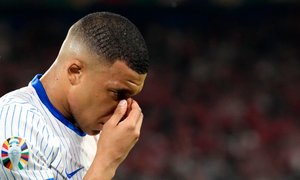 Mbappe: Žal mi je, da bomo morali za polfinale zrušiti reprezentanco mojega vzornika Ronalda