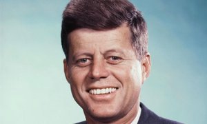 Družina Kennedy: privilegiji ali prekletstvo?