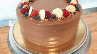 Čokoladna torta: več kot 10 odličnih receptov za vse priložnosti in okuse