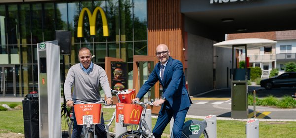 Ob otvoritvi novega postajališča BicikeLJ napovedali pilotni projekt zelene patrulje v središču mesta
