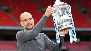 Pep Guardiola, maître à penser du jeu de possession, soulève la FA Cup avec Manchester City en mai 2019