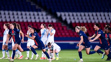 Les joueuses du PSG célèbrent la qualification pour la finale de la D1 Arkéma face au Paris FC, le 11 mai 2024.