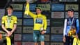 Primoz Roglic célébrant sa victoire au Critérium du Dauphiné, le 9 juin 2024