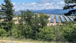 Le parc photovoltaïque de Cruis (Alpes-de-Haute-Provence).