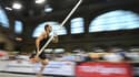 Renaud Lavillenie en pleine course avant de sauter