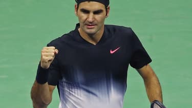 Roger Federer a montré ses talents de danseur au public shanghaïen