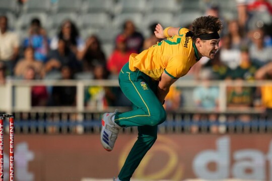 South Africa Pacer Gerald Coetzee Reprimanded For Showing Dissent In 4th T20I Against India