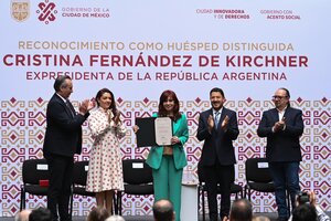 Cristina Kirchner en México, con un dramático agradecimiento