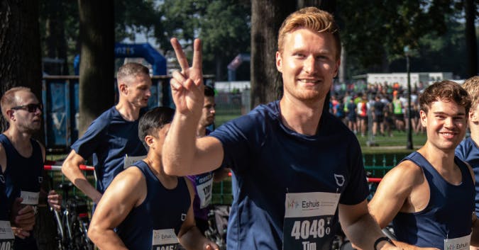 De Moneybirders gaan starten aan de Singelloop