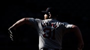 Boston Red Sox pitcher Liam Hendriks (31) warms up prior to the game against the Kansas City Royals at Kauffman Stadium on Aug 6.