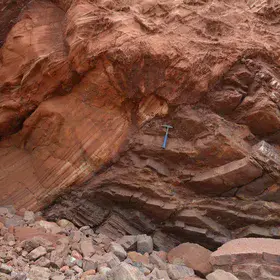 From Siccar Point to the  Variscan unconformity  of  Ponta Ruiva (Sagres - Portugal)