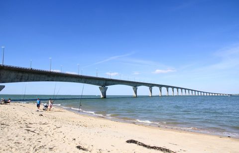 Un corps découvert dans une voiture abandonnée, sur une plage de l’île de Ré