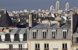 Les zingueurs parisiens entrent au patrimoine immatériel de l’Unesco