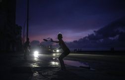 Un ouragan menace Cuba, toujours privée d’électricité