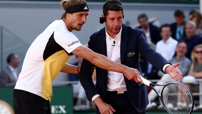 Zverev explica el "robatori" d'Alcaraz a la final de Roland Garros