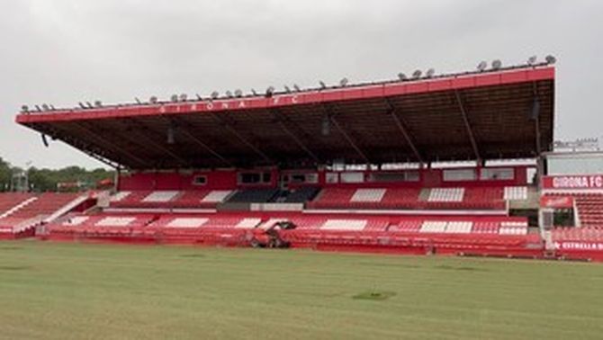  El Girona arrenca les obres de condicionament de la gespa de Montilivi 