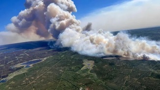 Imatge de:El CO2 dels incendis triplica el de la indústria al Canadà