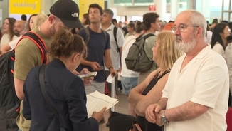 Imatge de:Matí de caos a l aeroport per una incidència informàtica mundial