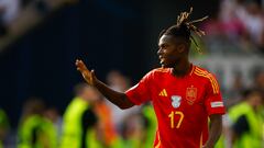 STUTTGART (ALEMANIA), 05/07/2024.- El delantero de la selección española de fútbol Nico Williams, durante el partido de cuartos de final de la Eurocopa que España y Alemania disputan este viernes en Stuttgart. EFE/Alberto Estévez
