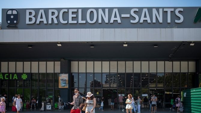 Actualment, la principal estació de tren de la capital catalana es diu Barcelona-Sants