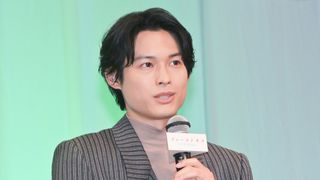 松村北斗、29歳と45歳を演じ分け　脚本・坂元裕二「お芝居の力はすごいなと」