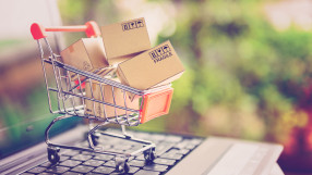 Пет мита за плащането с карта при онлайн пазаруване