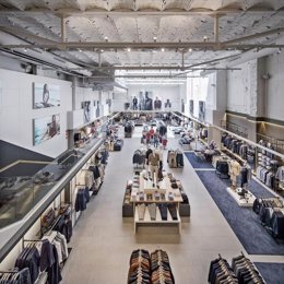 Mango abre una 'megastore' en la Rambla Catalunya de Barcelona