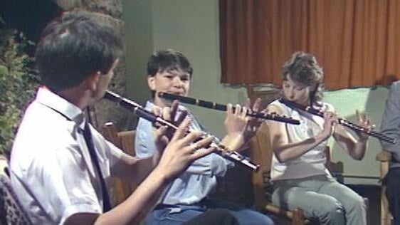 Marcus Ó Murchú, Tara Diamond & Deirdre Havlin (1984)