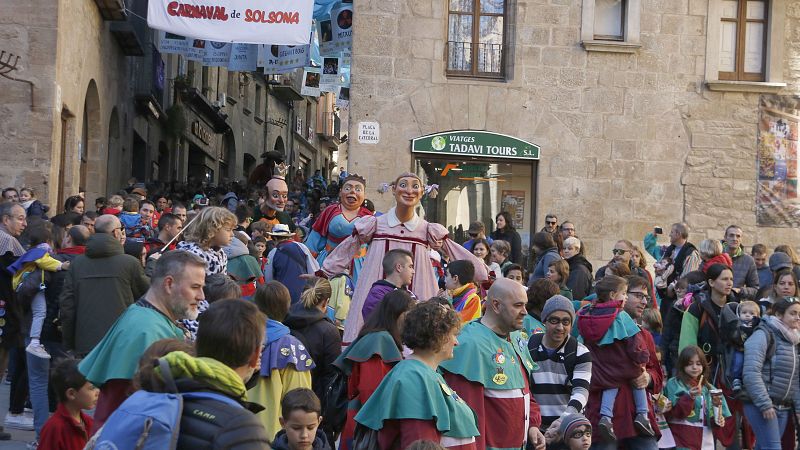 Carnaval i Carnestoltes: la hist�ria en imatges dels dies de balls i disfresses