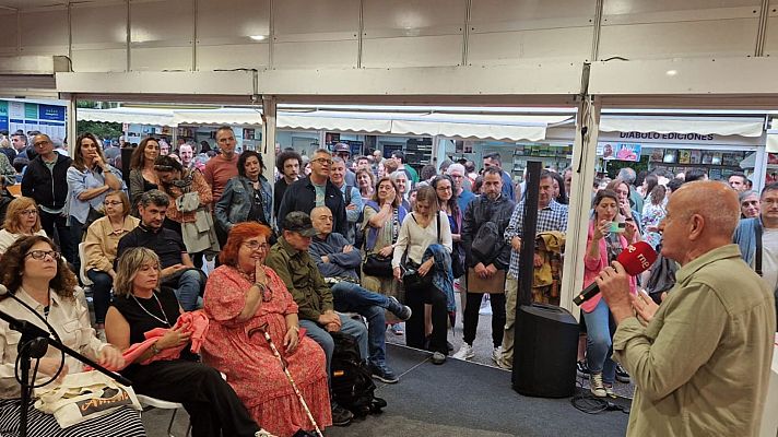 'Espacio en blanco' durante el programa en la Feria del Libro de Madrid.