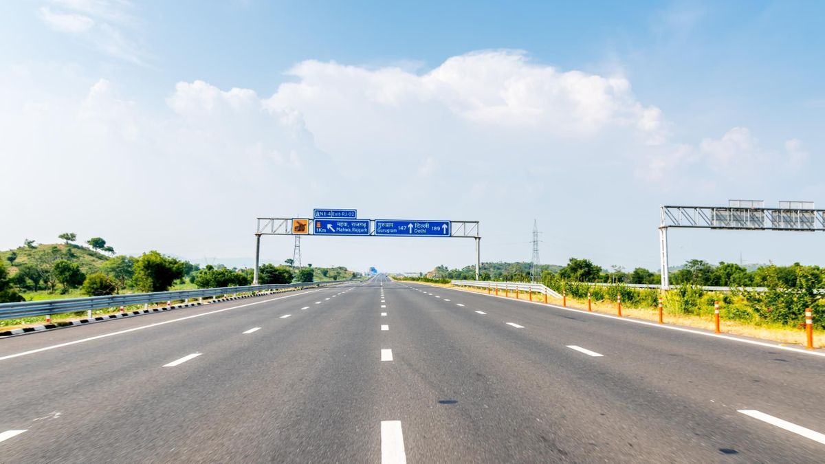 Delhi Mumbai Expressway