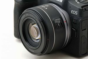 2���~��̊i�������Y�uRF50mm F1.8 STM�v�͂Ȃ����i.com�Ől�C�Ȃ̂��H