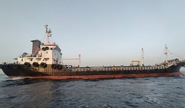 IRGC seizes oil tanker with smuggled fuel in Persian Gulf