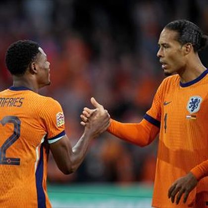 Netherlands, Germany play out entertaining draw but Ake stretchered off with injury