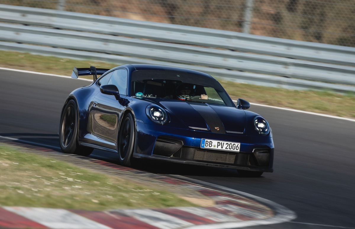 【新記録樹立】ポルシェ911 GT3（6速MT）が”予告通り”ニュルブルクリンクでマニュアル車最速タイムを更新、この記録は当面破られそうにない