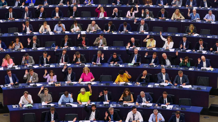 Members of the EU Parliament vote during a plenary session at the European Parliament in Starsbourg, France June 13, 2023.