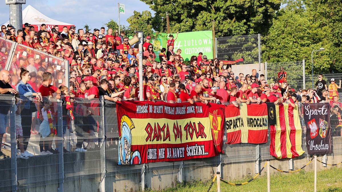 Kibicom z Wrocławia puściły nerwy! Oberwało się zawodnikom