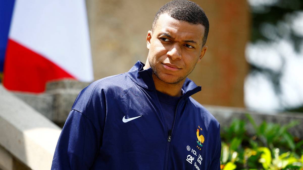 Kylian Mbappe poza kadrą Francji. Selekcjoner miał problem