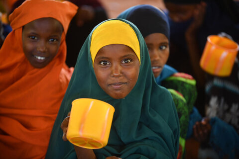 コメント: アフリカ学校給食の日は、学校給食支援を拡大することの重要性を思い出させてくれます。