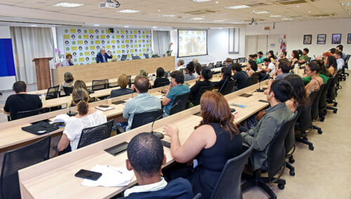 O evento é o terceiro de uma série de seminários internacionais que vêm sendo realizados pela Cameja para alertar a sociedade sobre o momento que o planeta está atravessando