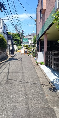 お店はここにあります