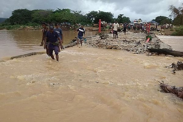 Les fortes pluies de ce week-end ont provoqué des crues importantes de rivières et de fleuves. Des afflux d'eau qui ont emporté plusieurs radiers.