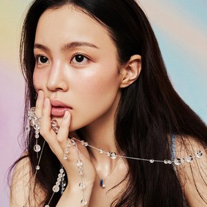 Image pour 'LEE HI'