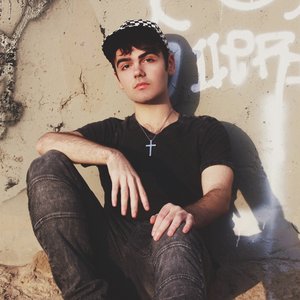 Nico Collins için avatar