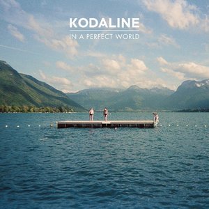 “In a Perfect World (Deluxe)”的封面