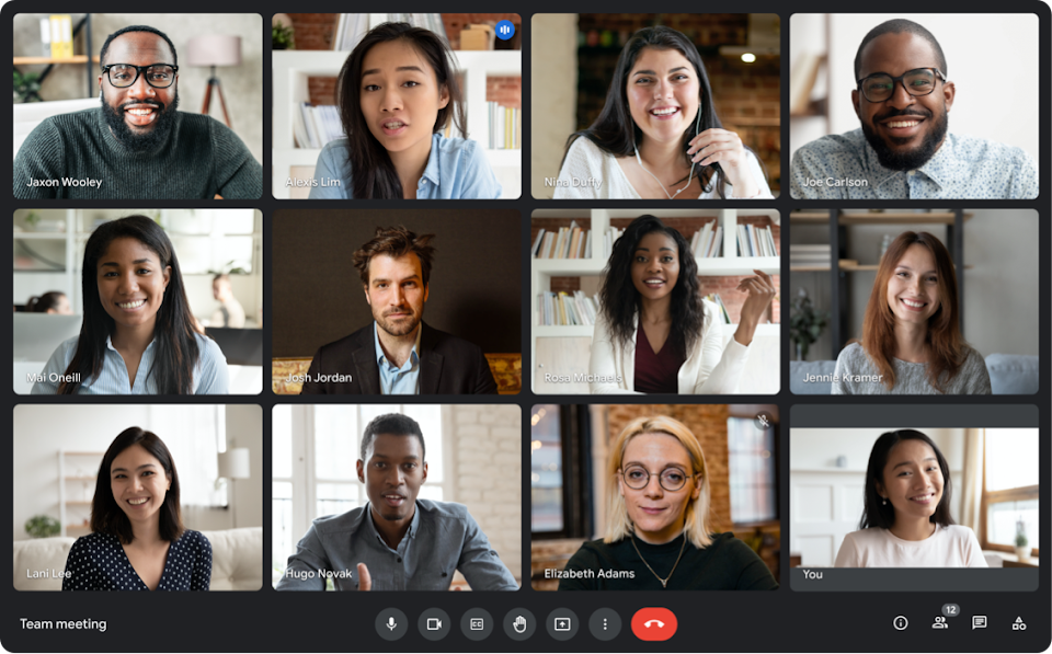 12 personer i en Meet-videokonferens visas i ett 4 x 3-rutnät.